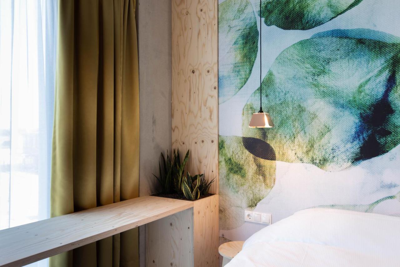Hotel Moloko -Just A Room- Sleep&Shower-Digital Key By Sms 恩斯赫德 外观 照片